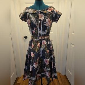 Bernie Dexter Grey With Roses Dress